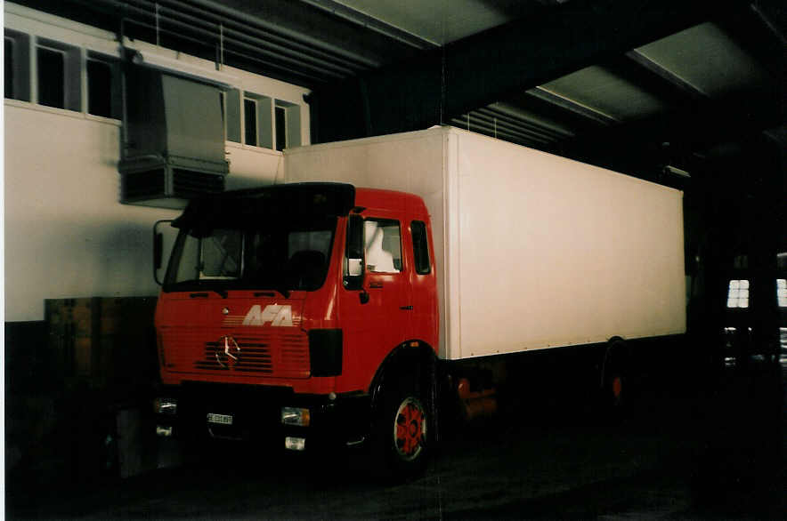 AFA Adelboden - BE 231'897 - Mercedes (Jg. 1983) am 25. Dezember 1998 im Autobahnhof Adelboden
