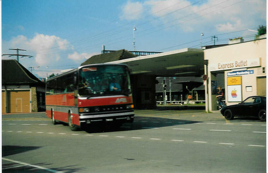 AFA Adelboden - Nr. 12/BE 26'702 - Setra (Jg. 1985) am 25. Juni 1995 beim Bahnhof Frutigen