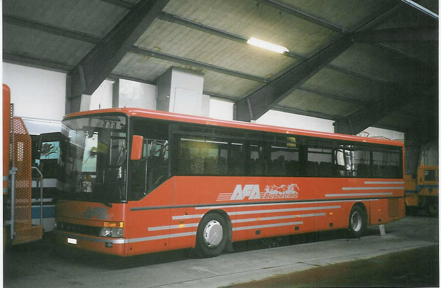 AFA Adelboden - Nr. 21/BE 21'181 - Setra (Jg. 1996/ex Nr. 6) am 21. Dezember 2003 im Autobahnhof Adelboden