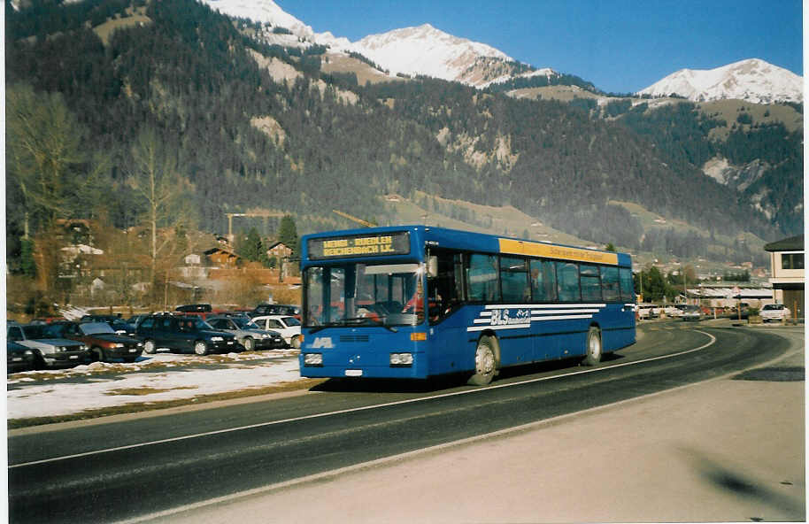 AFA Adelboden - Nr. 3/BE 26'703 - Mercedes (Jg. 1992) am 30. Dezember 1998 beim Bahnhof Frutigen
