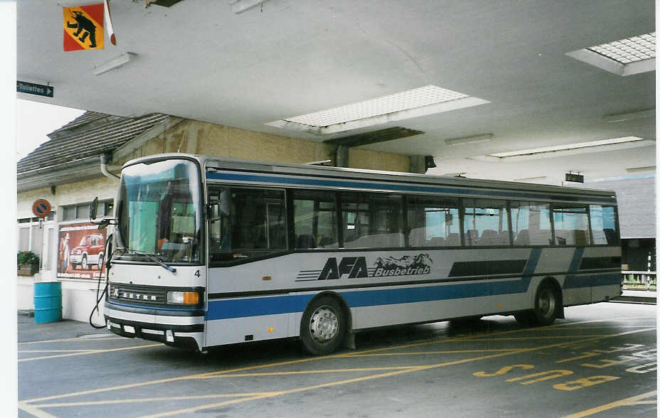 AFA Adelboden - Nr. 4/BE 26'704 - Setra (Jg. 1986/ex AAGI Interlaken Nr. 32) am 29. Juni 1998 beim Bahnhof Frutigen