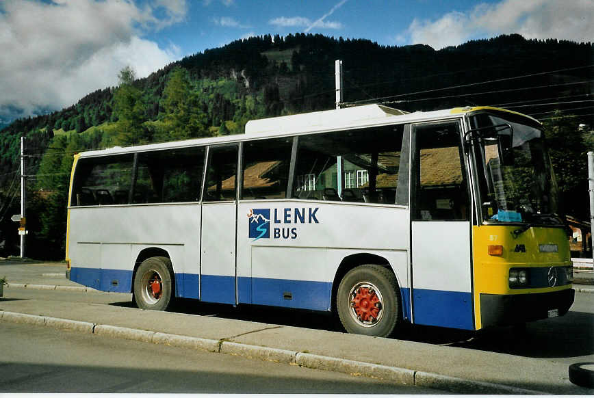 AFA Adelboden - Nr. 57/BE 272'798 - Mercedes/Vetter (Jg. 1987/ex Gobeli, Lenk; ex AVG Grindelwald Nr. 16; ex Danzas, Lugano) am 23. Juni 2007 beim Bahnhof Lenk