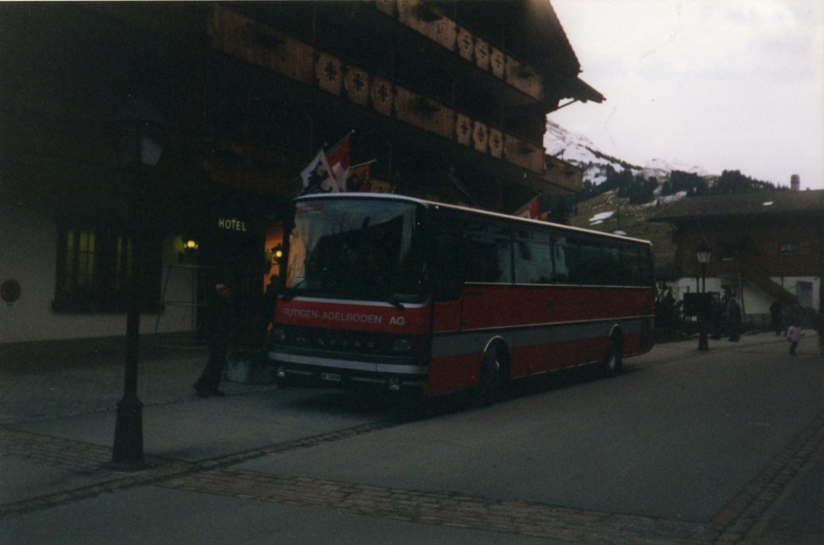 AFA Adelboden - Nr. 9/BE 26'709 - Setra (Jg. 1990) am 24. Dezember 1990 in Adelboden, Dorfstrasse