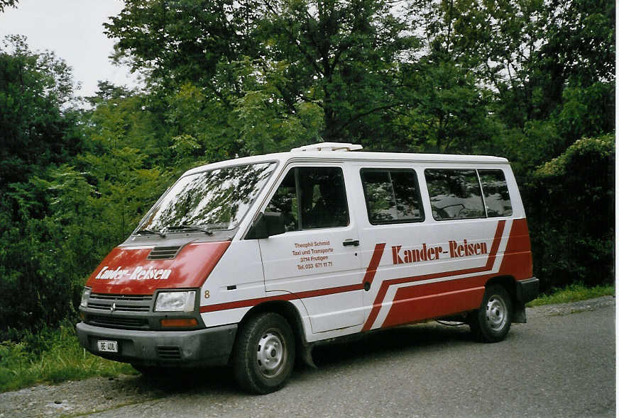Kander-Reisen, Frutigen - Nr. 8/BE 408 - Renault am 20. Juli 2004 in Steffisburg, Fhrenstrasse