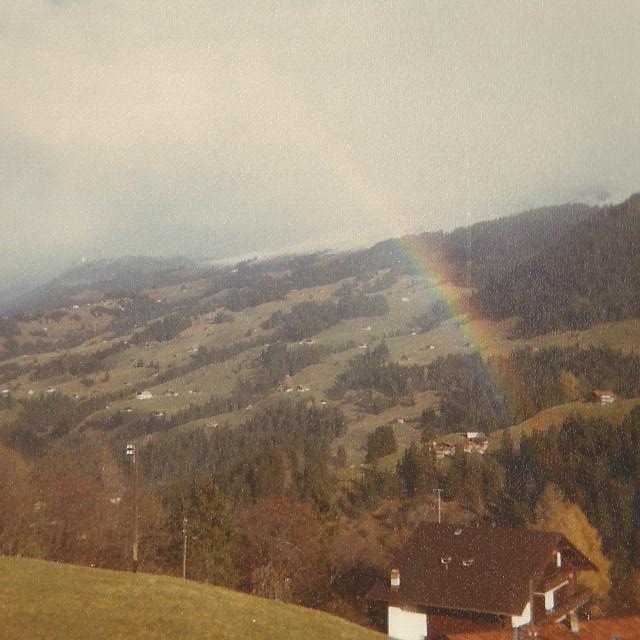 Regenbogen im Jahr 1980 ber dem Mhleport bei Adelboden