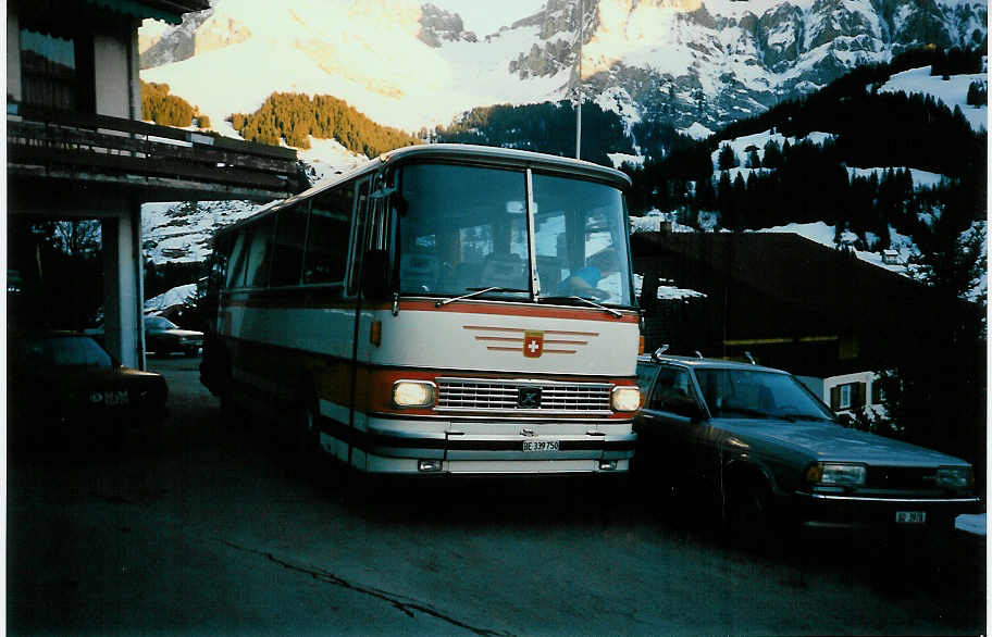 Seiler, Matten - BE 339'750 - Setra (ex Schwendimann, Bnigen) im Februar 1989 in Adelboden, Hotel Schnegg