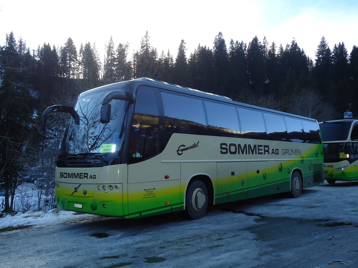 Sommer, Grnen - BE 26'562 - Volvo am 8. Januar 2011 in Adelboden, Mineralquelle