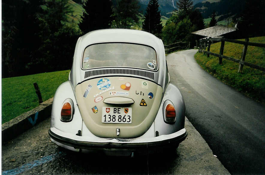 VW-Kfer - BE 138'863 - im Oktober 1987 in Adelboden, Hreli