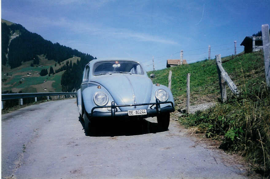 VW-Kfer beim Gilbach im September 1987 bei Adelboden