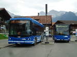AFA Adelboden - Nr. 57/BE 272'798 - Scania/Hess (Jg. 2012) + Nr. 56/BE 611'030 - MAN/Gppel (Jg. 2006) am 28. Juli 2013 beim Bahnhof Lenk